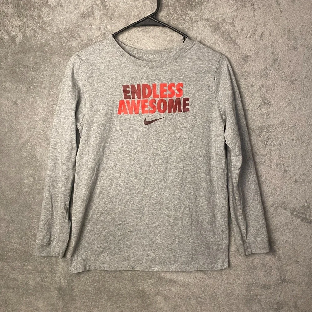 Nike Boys XL Long Sleeve Tee Grey 